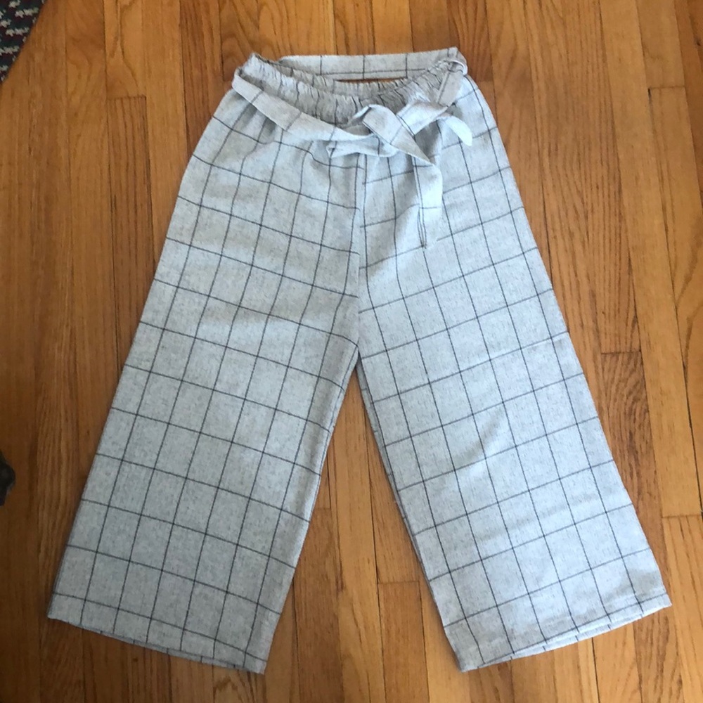 Plaid, belted loose trousers